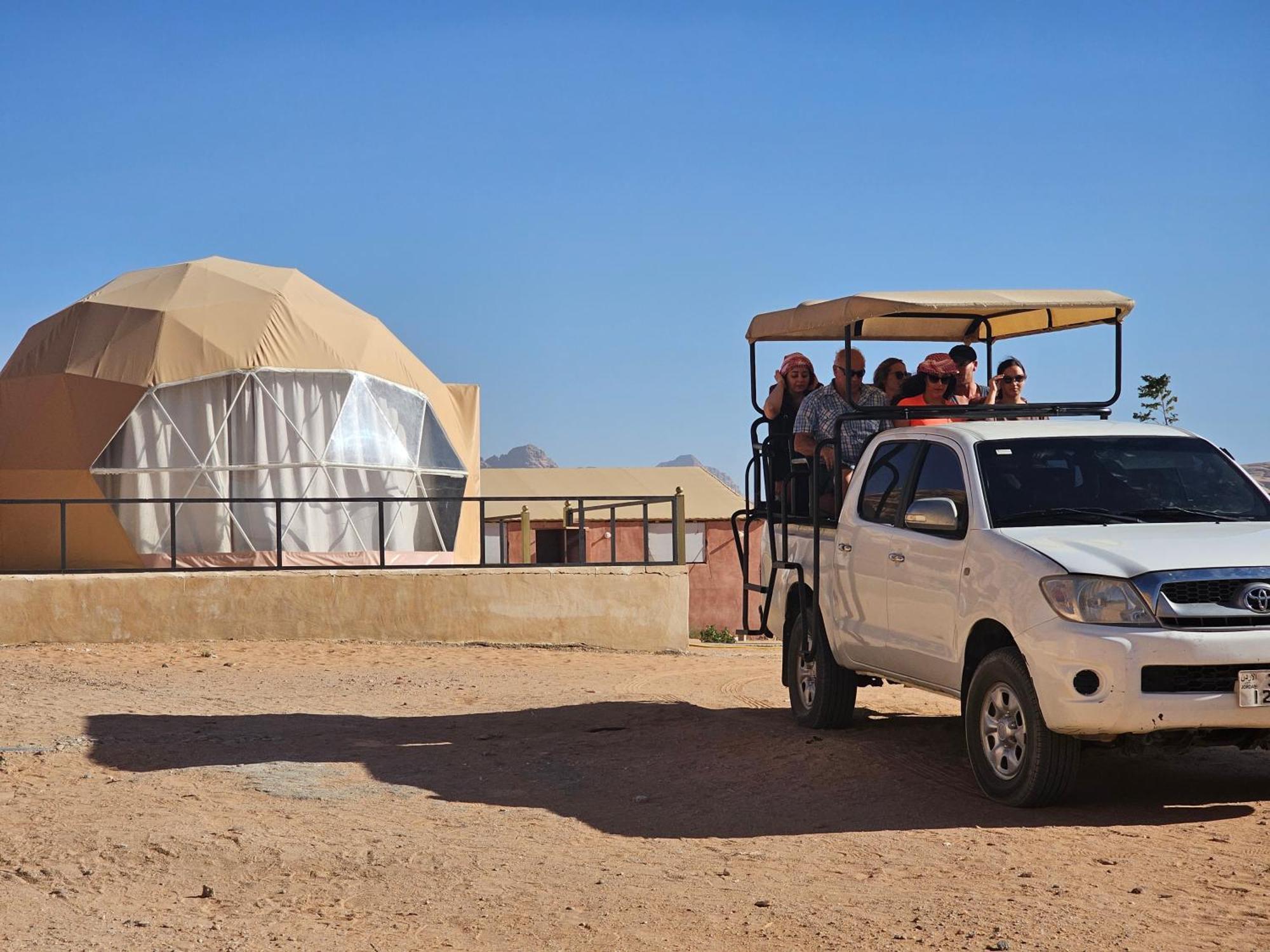 Sara Luxury Rum Camp Wadi Rum Exterior foto